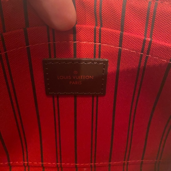 Louis Vuitton Neverfull Pochette MM - Picture 3 of 11